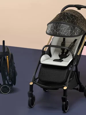 Piegin Lightweight and Compact Pram with Adjustable Seat Recline