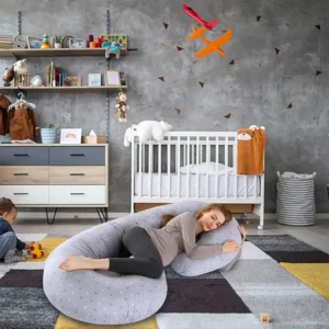 C-shaped pregnancy pillow : designed by  Piegin UK