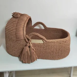 Reliable Family Moses Basket – Sturdy & Versatile