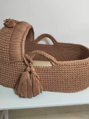 Reliable Family Moses Basket – Sturdy & Versatile